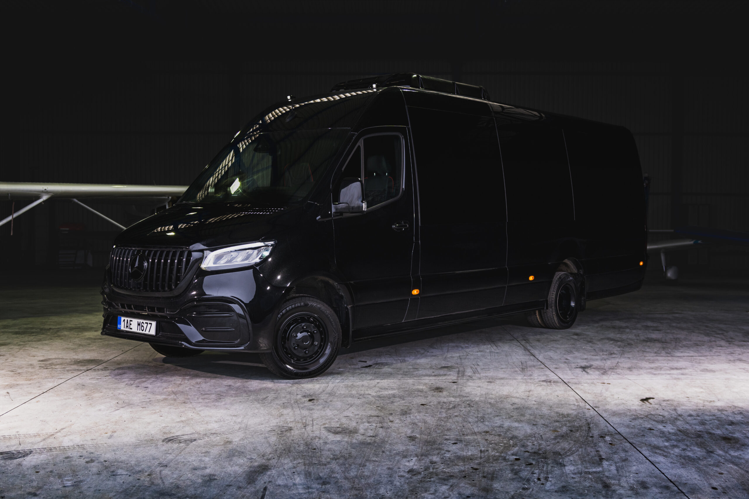 Luxury Coach (Sprinter)